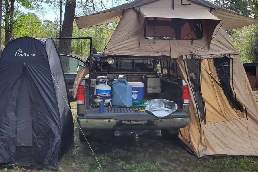 Camp shower tent